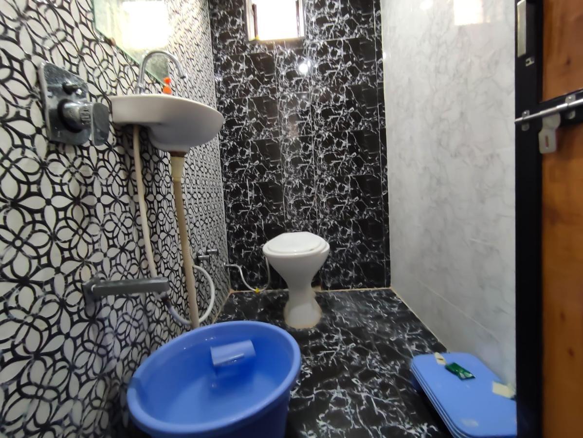 Hotel Sardar Rooms Garudeshwar エクステリア 写真